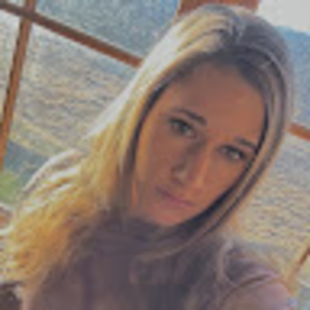 Meet your Posher, Michaela
